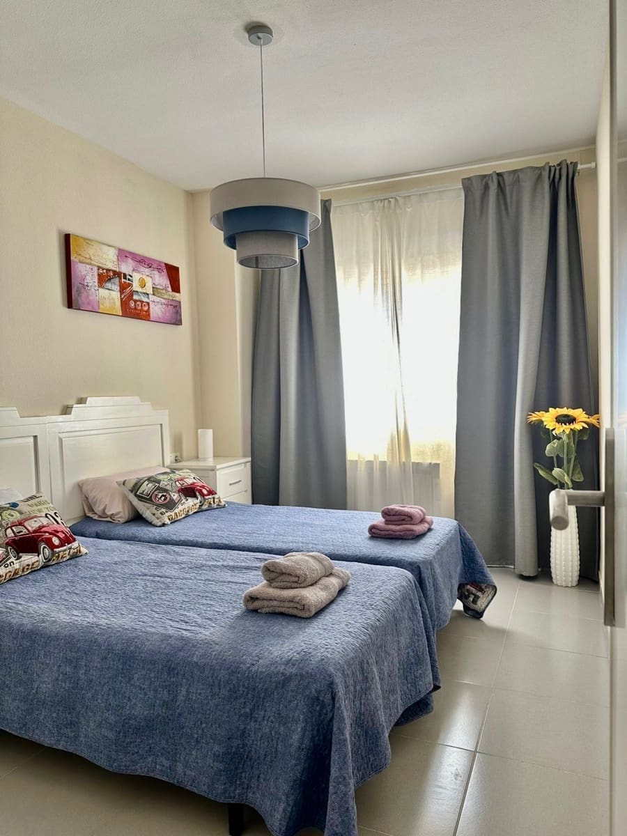 2 slaapkamer Appartement te huur in Denia met zwembad garage - € 1.400 (Ref: 8866832)