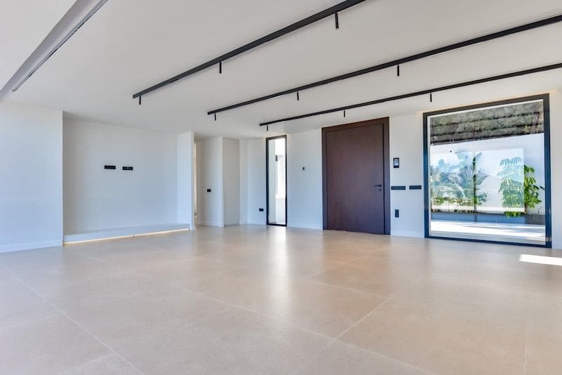 5 bedroom Villa for sale in Altea with pool garage - € 2,690,000 (Ref: 8866833)