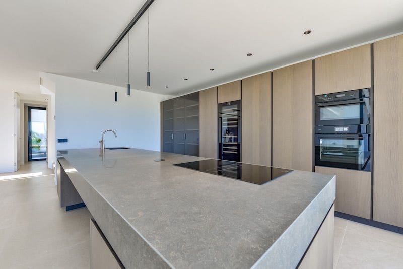 5 bedroom Villa for sale in Altea with pool garage - € 2,690,000 (Ref: 8866833)