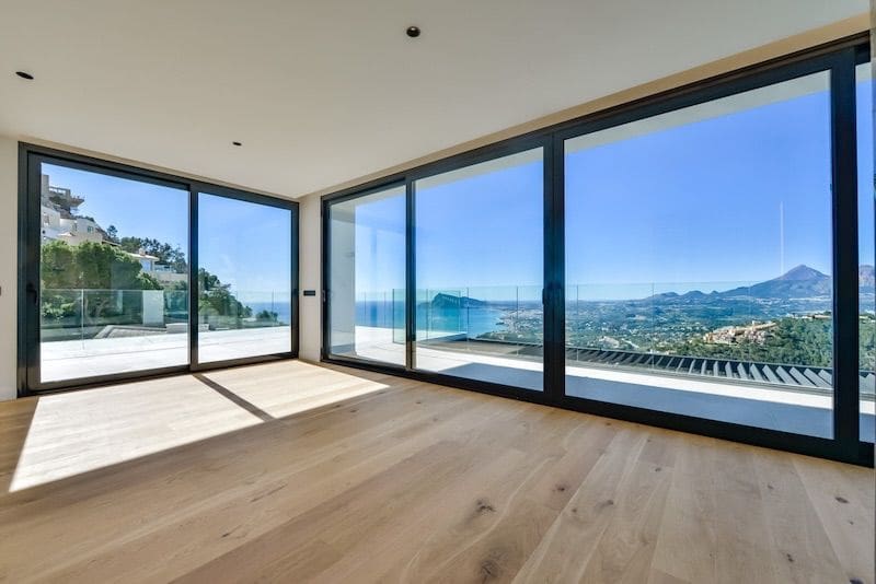 5 bedroom Villa for sale in Altea with pool garage - € 2,690,000 (Ref: 8866833)