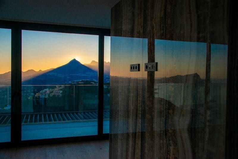 5 bedroom Villa for sale in Altea with pool garage - € 2,690,000 (Ref: 8866833)