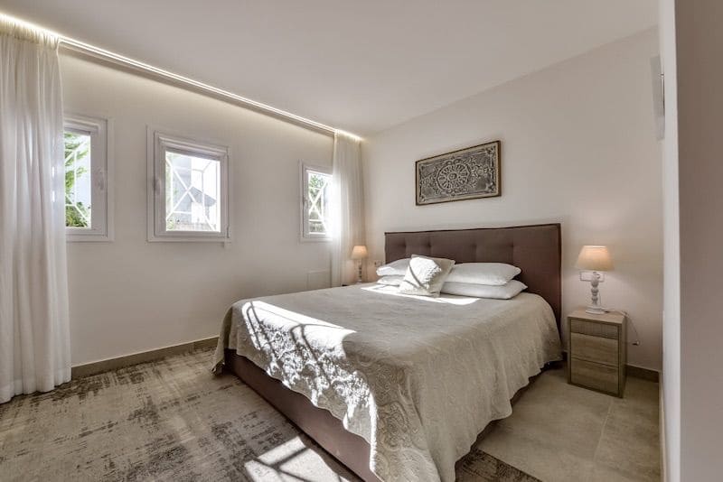 8 sypialnia Willa na sprzedaż w Altea z basenem garażem - 2 650 000 € (Ref: 8866837)