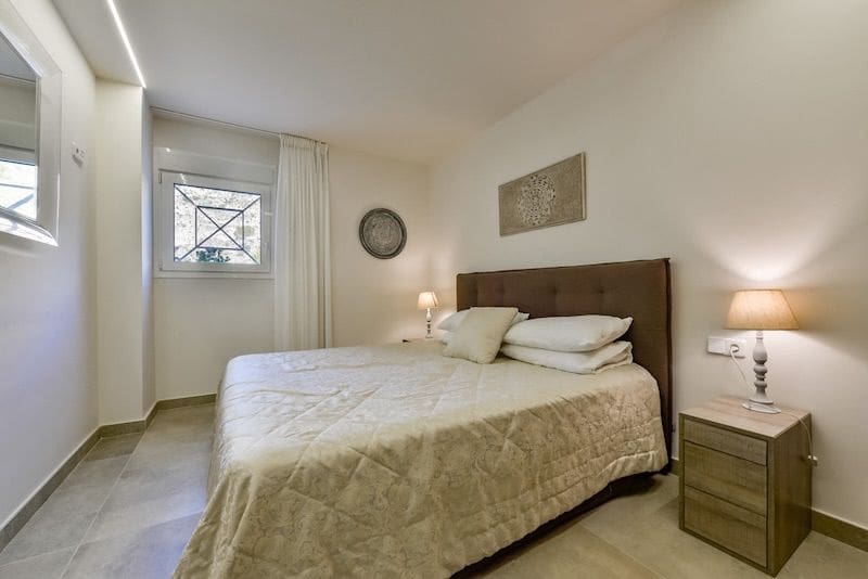 8 sypialnia Willa na sprzedaż w Altea z basenem garażem - 2 650 000 € (Ref: 8866837)