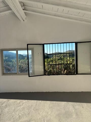 1 bedroom Villa for sale in Callosa d'En Sarrià with garage - € 157,000 (Ref: 8873975)
