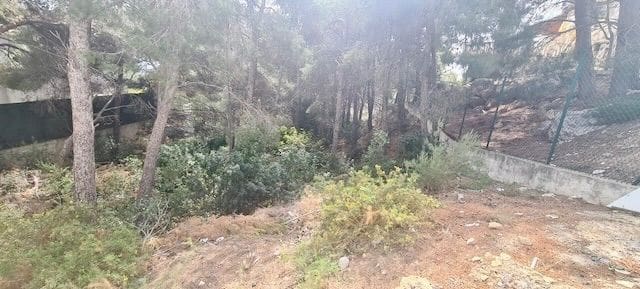 Undeveloped Land for sale in Altea - € 300,000 (Ref: 8873981)