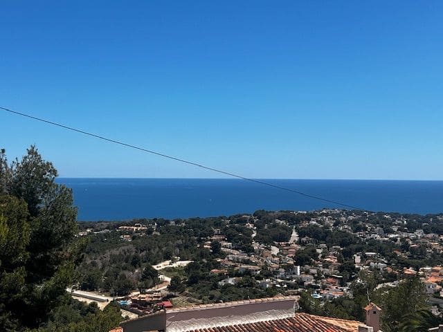 Grunde uden byggetilladelser til salg i Pinar del Advocat - Cometa, Teulada-Moraira - € 1.272.000 (Ref: 8873990)