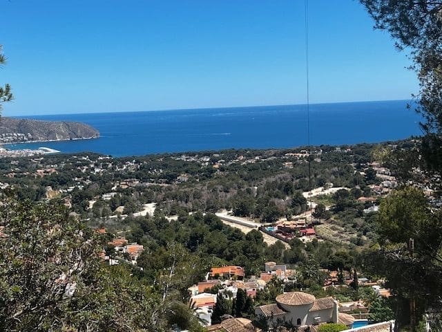 Grunde uden byggetilladelser til salg i Pinar del Advocat - Cometa, Teulada-Moraira - € 1.272.000 (Ref: 8873990)