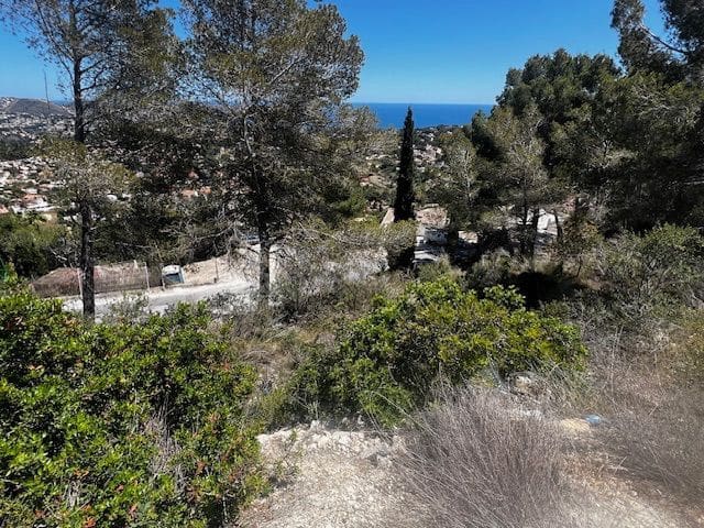 Grunde uden byggetilladelser til salg i Pinar del Advocat - Cometa, Teulada-Moraira - € 1.272.000 (Ref: 8873990)