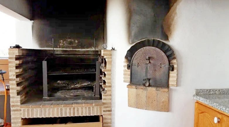 4 bedroom Villa for sale in Denia with pool garage - € 685,000 (Ref: 8896245)