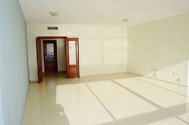 Apartamento de 3 habitaciones en Playa Poniente, Benidorm en venta con piscina garaje - 500.000 € (Ref: 8901742)