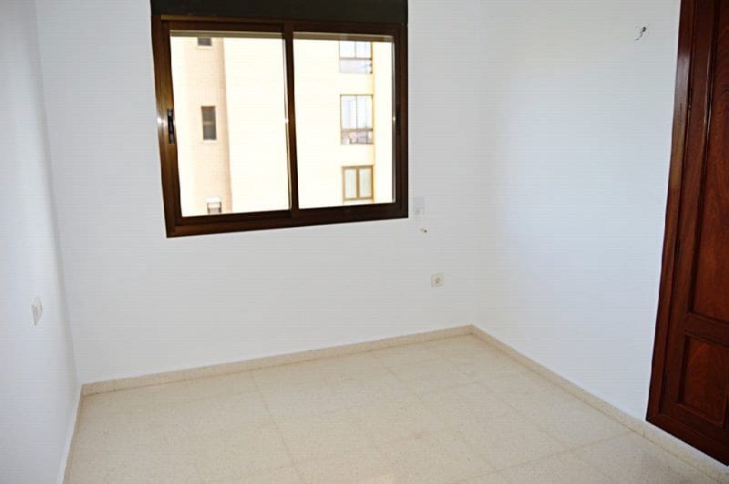 3 makuuhuone Huoneisto myytävänä paikassa Benidorm mukana uima-altaan 
autotalli - 500 000 € (Ref: 8901742)