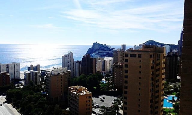 Apartamento de 3 habitaciones en Playa Poniente, Benidorm en venta con piscina garaje - 500.000 € (Ref: 8901742)
