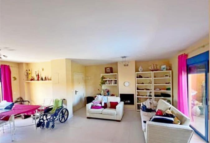 4 bedroom Penthouse for sale in Denia with pool garage - € 580,000 (Ref: 8934873)