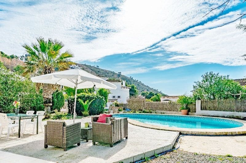 Chalet de 2 habitaciones en Moraira en venta con piscina garaje - 550.000 € (Ref: 8942707)