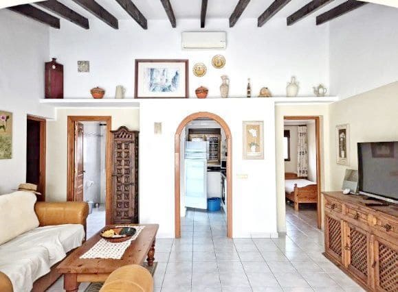 2 soveværelse Semi-Rækkehus til salg i Moraira med swimmingpool garage - € 310.000 (Ref: 8945899)