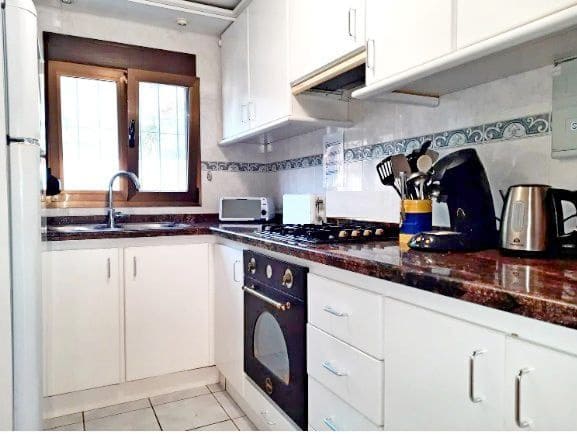 2 soveværelse Semi-Rækkehus til salg i Moraira med swimmingpool garage - € 310.000 (Ref: 8945899)