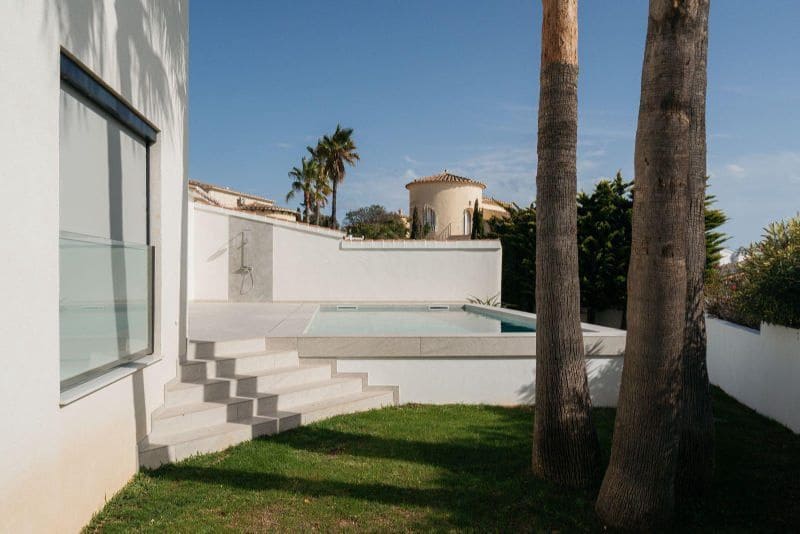 5 quarto Moradia para venda em Cumbre del Sol com piscina garagem - 1 890 000 € (Ref: 8950042)