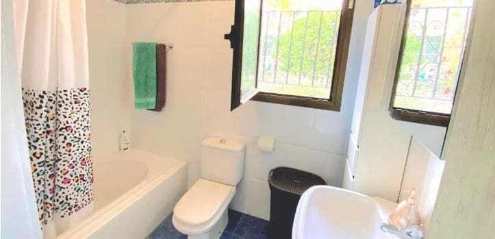 3 sypialnia Willa na sprzedaż w Adsubia z basenem garażem - 695 000 € (Ref: 8956606)