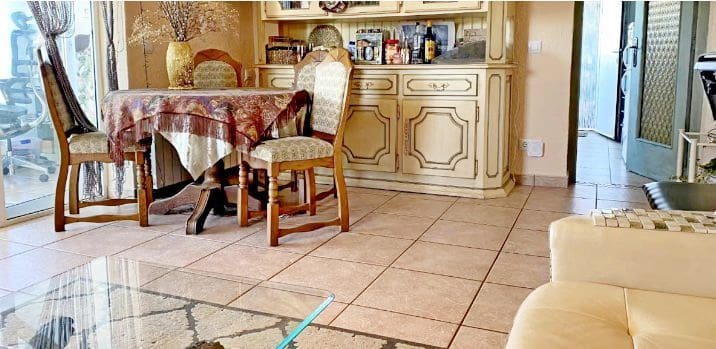 3 sypialnia Willa na sprzedaż w Adsubia z basenem garażem - 695 000 € (Ref: 8956606)