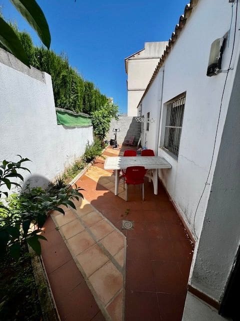 2 soveværelse Villa til salg i Benidoleig - € 180.000 (Ref: 8982105)