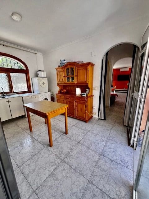 2 soveværelse Villa til salg i Benidoleig - € 180.000 (Ref: 8982105)