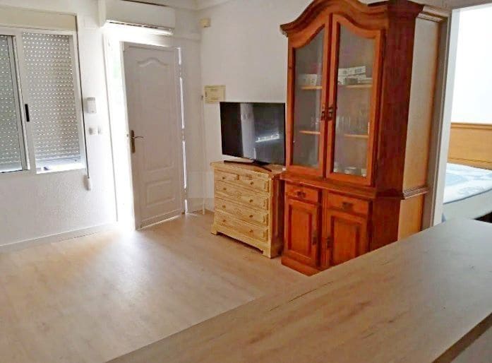 2 bedroom Apartment for sale in Denia with pool garage - € 193,000 (Ref: 9031304)