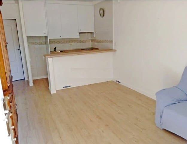 Apartamento de 2 habitaciones en Dénia en venta con piscina garaje - 193.000 € (Ref: 9031304)