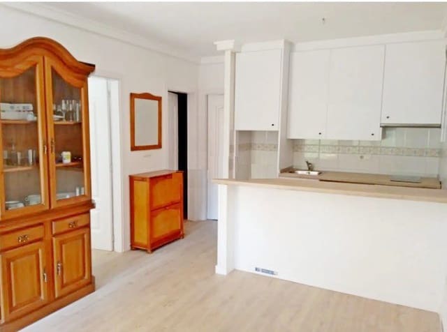 Apartamento de 2 habitaciones en Dénia en venta con piscina garaje - 193.000 € (Ref: 9031304)