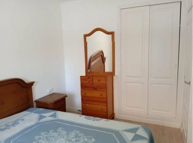Apartamento de 2 habitaciones en Dénia en venta con piscina garaje - 193.000 € (Ref: 9031304)