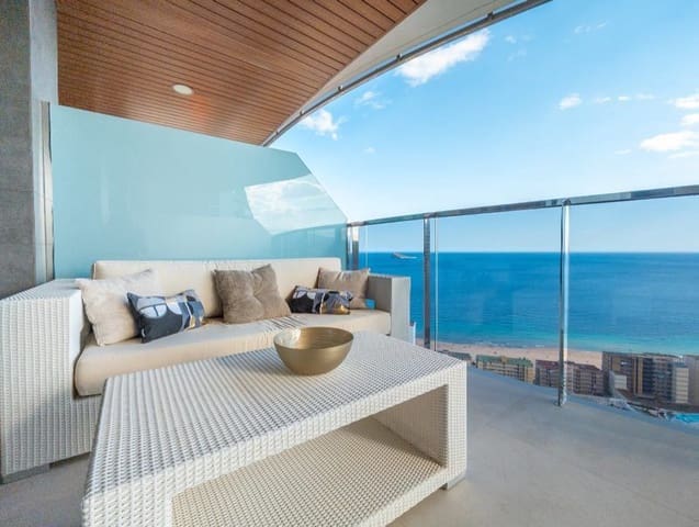 2 soveværelse Lejlighed til salg i Playa Poniente, Benidorm med swimmingpool garage - € 635.000 (Ref: 9074839)