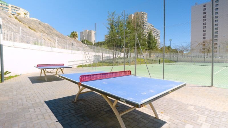 2 bedroom Apartment for sale in Benidorm with pool garage - € 635,000 (Ref: 9074839)