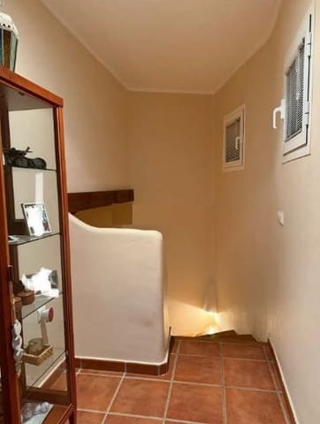 4 slaapkamer Halfvrijstaande villa te koop in Las Marinas / Les Marines, Dénia met zwembad garage - € 469.000 (Ref: 9095990)