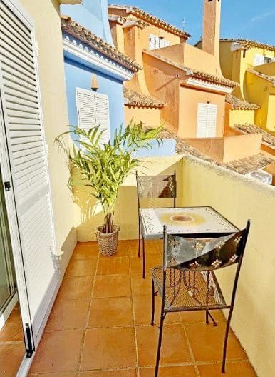 4 soverom Kjedet enebolig til salgs i Denia med svømmebasseng garasje - € 469 000 (Ref: 9095990)