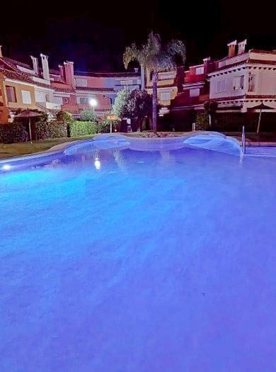 4 soverom Kjedet enebolig til salgs i Denia med svømmebasseng garasje - € 469 000 (Ref: 9095990)