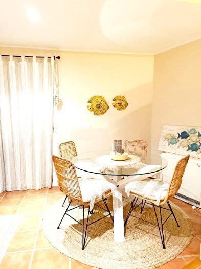 4 soverom Kjedet enebolig til salgs i Denia med svømmebasseng garasje - € 469 000 (Ref: 9095990)