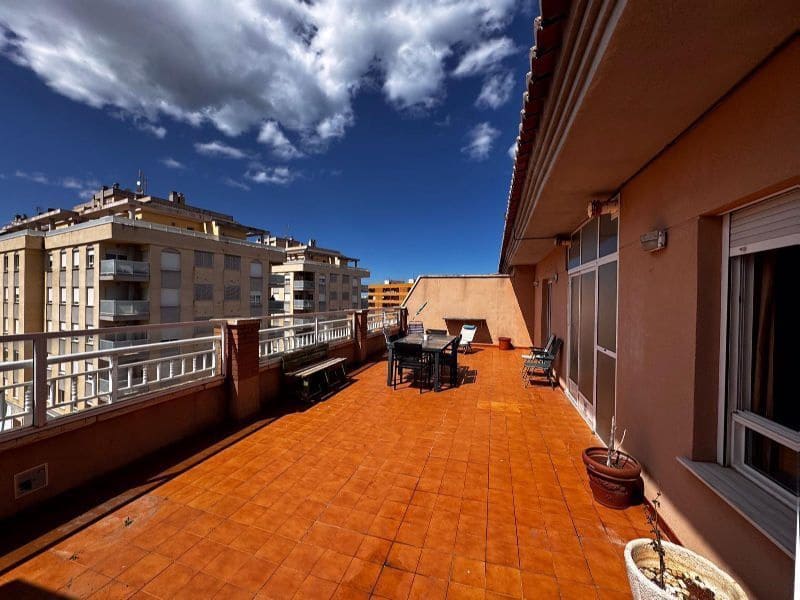 3 soveværelse Lejlighed til salg i Denia med garage - € 379.000 (Ref: 9113791)