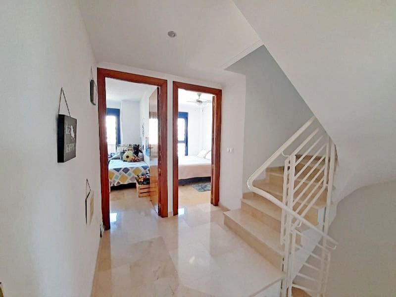 4 chambre Penthouse à vendre à Calpe / Calp avec piscine garage - 990 000 € (Ref: 9143787)