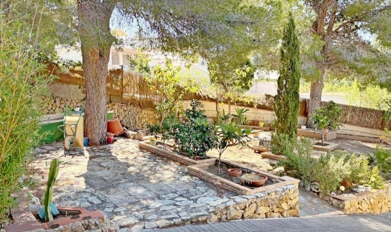 4 bedroom Villa for sale in Altea la Vella with pool garage - € 723,000 (Ref: 9165479)