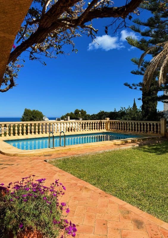 6 Zimmer Villa zu verkaufen in Javea / Xabia mit Pool Garage - 1.340.000 € (Ref: 9177636)