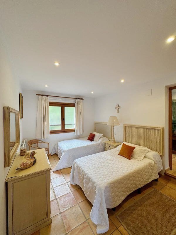 6 Zimmer Villa zu verkaufen in Javea / Xabia mit Pool Garage - 1.340.000 € (Ref: 9177636)