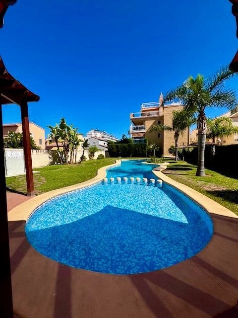 2 makuuhuone Huoneisto myytävänä paikassa Denia mukana uima-altaan 
autotalli - 340 000 € (Ref: 9202160)