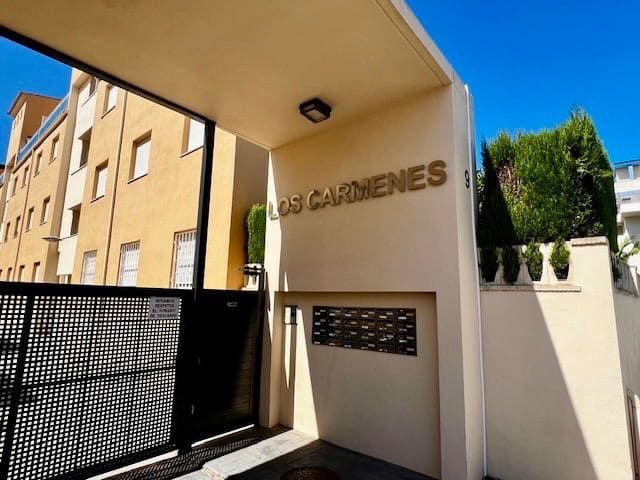 2 makuuhuone Huoneisto myytävänä paikassa Denia mukana uima-altaan 
autotalli - 340 000 € (Ref: 9202160)