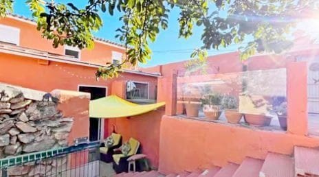 4 soveværelse Semi-Rækkehus til salg i Llosa de Camacho - € 240.000 (Ref: 9254659)