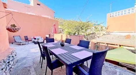 4 soveværelse Semi-Rækkehus til salg i Llosa de Camacho - € 240.000 (Ref: 9254659)