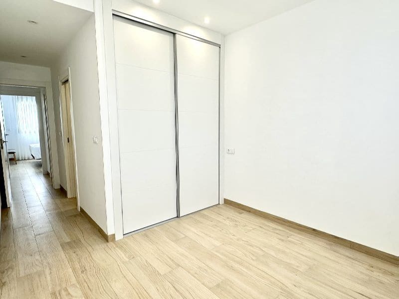 2 makuuhuone Kattohuoneisto myytävänä paikassa Finestrat mukana uima-altaan 
autotalli - 375 000 € (Ref: 9269145)