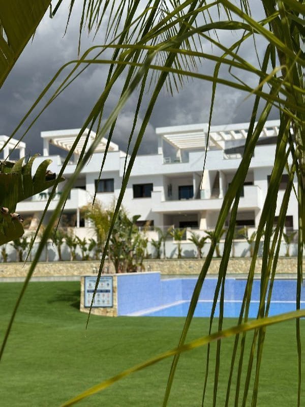 2 makuuhuone Kattohuoneisto myytävänä paikassa Finestrat mukana uima-altaan 
autotalli - 375 000 € (Ref: 9269145)