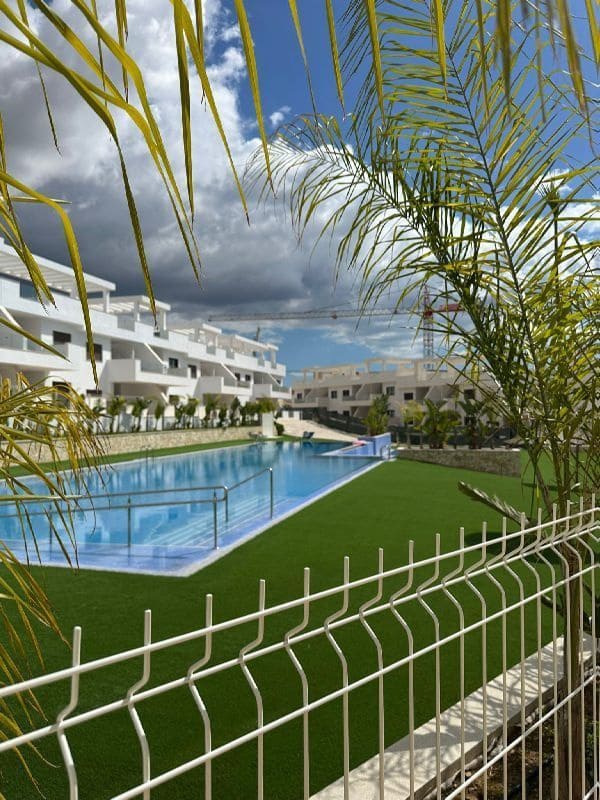 2 makuuhuone Kattohuoneisto myytävänä paikassa Finestrat mukana uima-altaan 
autotalli - 375 000 € (Ref: 9269145)