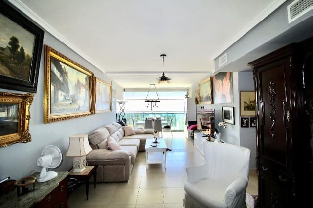 Ático de 2 habitaciones en Benidorm en venta con piscina garaje - 565.000 € (Ref: 9269146)