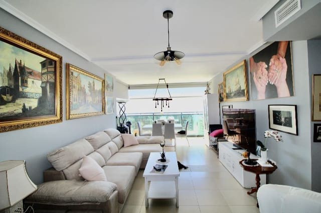 Ático de 2 habitaciones en Benidorm en venta con piscina garaje - 565.000 € (Ref: 9269146)