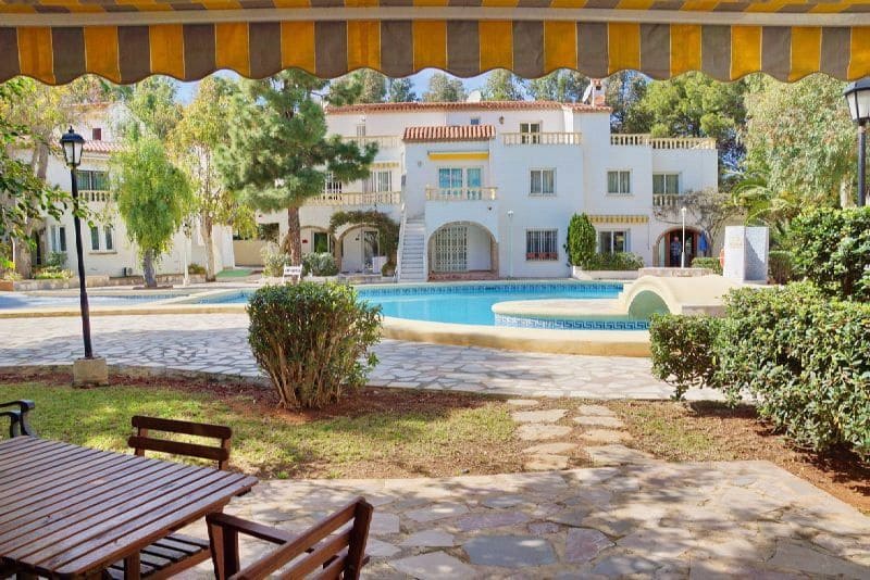 3 soveværelse Semi-Rækkehus til leje i Denia med swimmingpool garage - € 1.400 (Ref: 9272053)